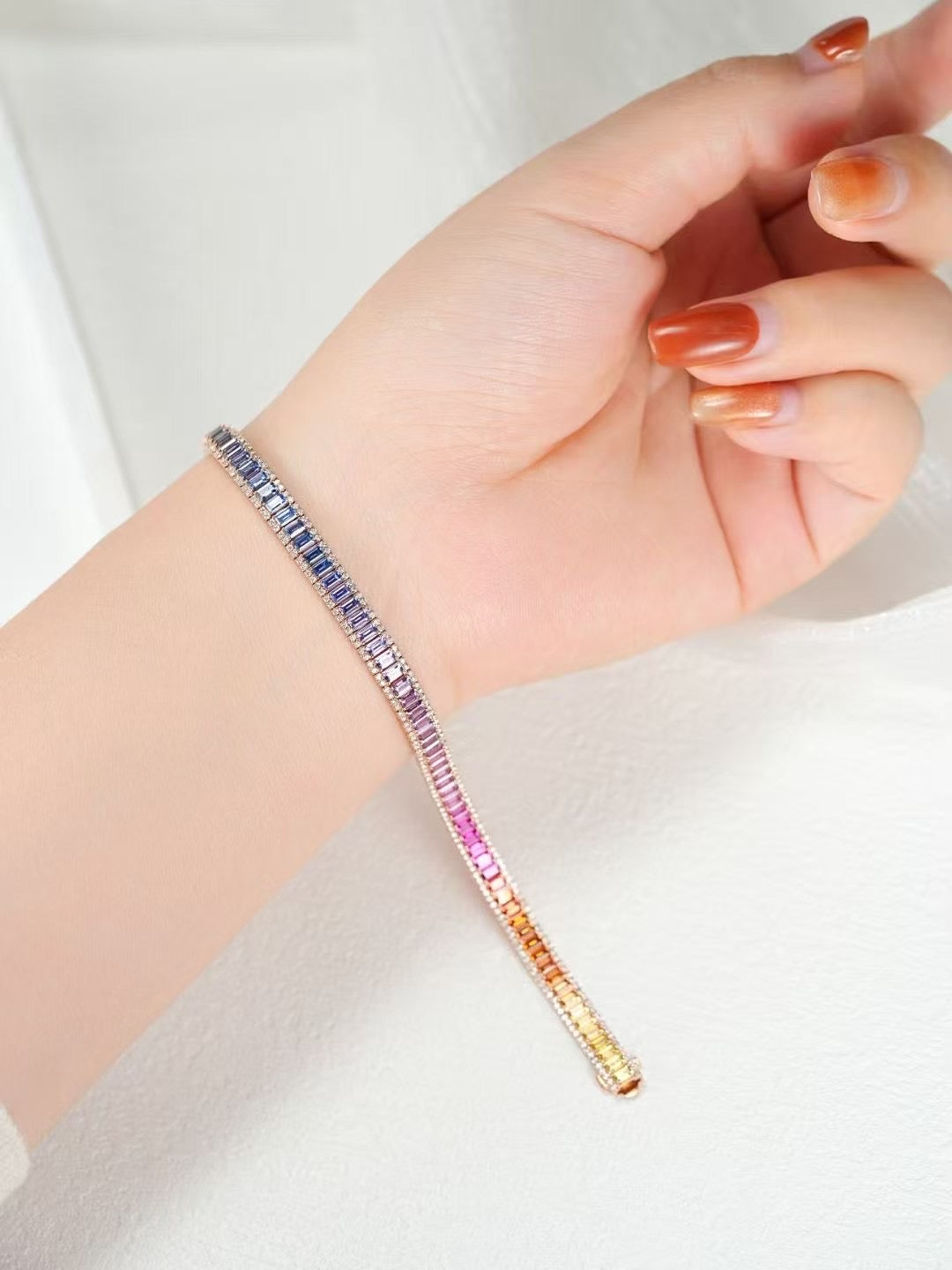 Rainbow Sapphire 18k Gold Bracelet (Item No. SA127）