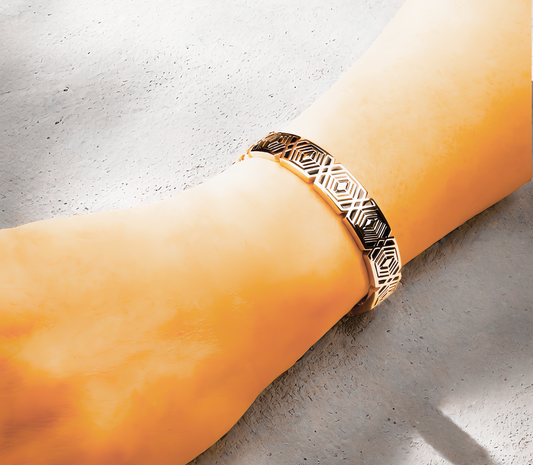 Greek Key Enamel Silver Bangle (Item No. TDBS0011)