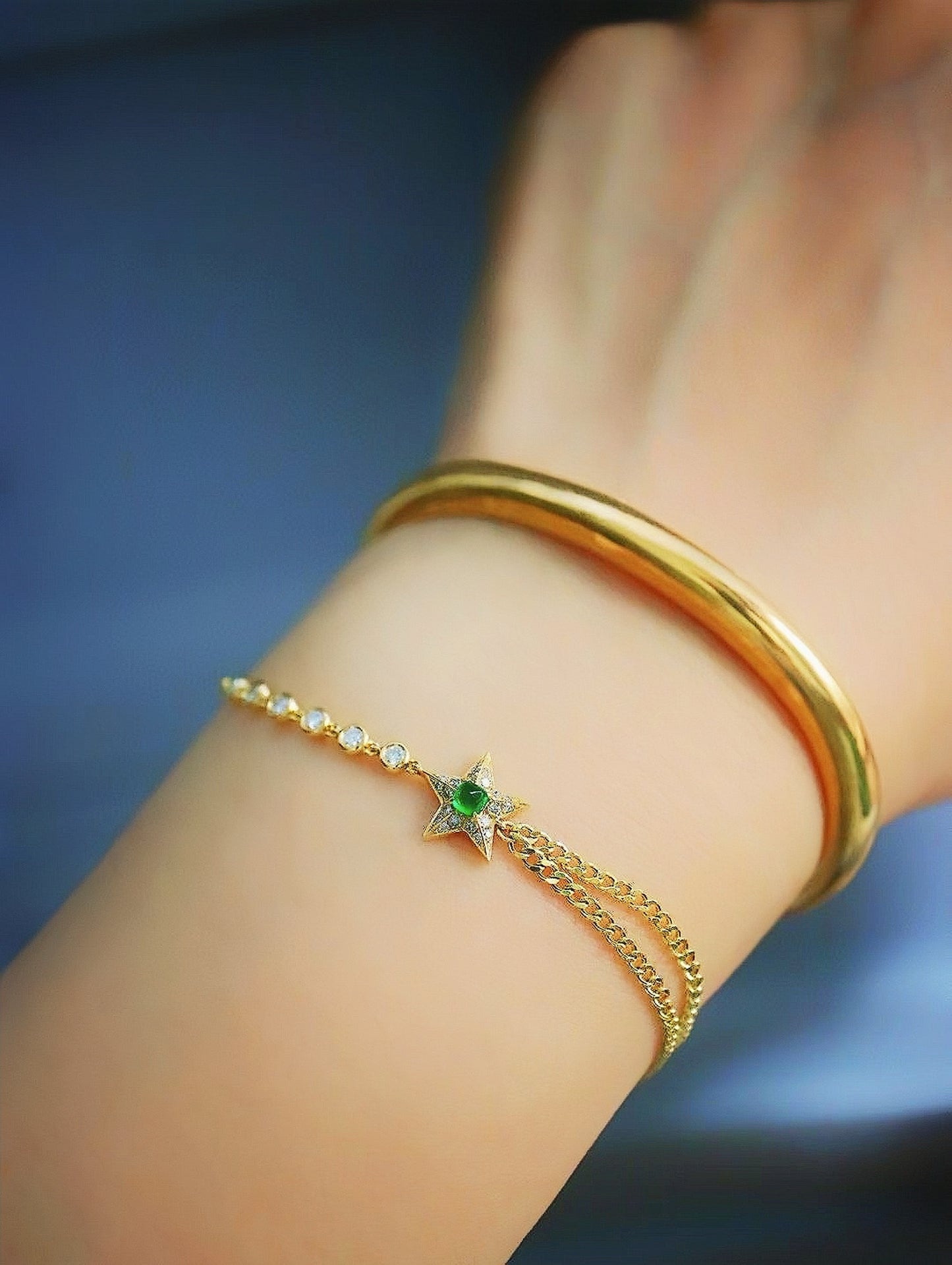 Vintage Star 18k Gold Diamond Emerald Bracelet (Item No. VT118）