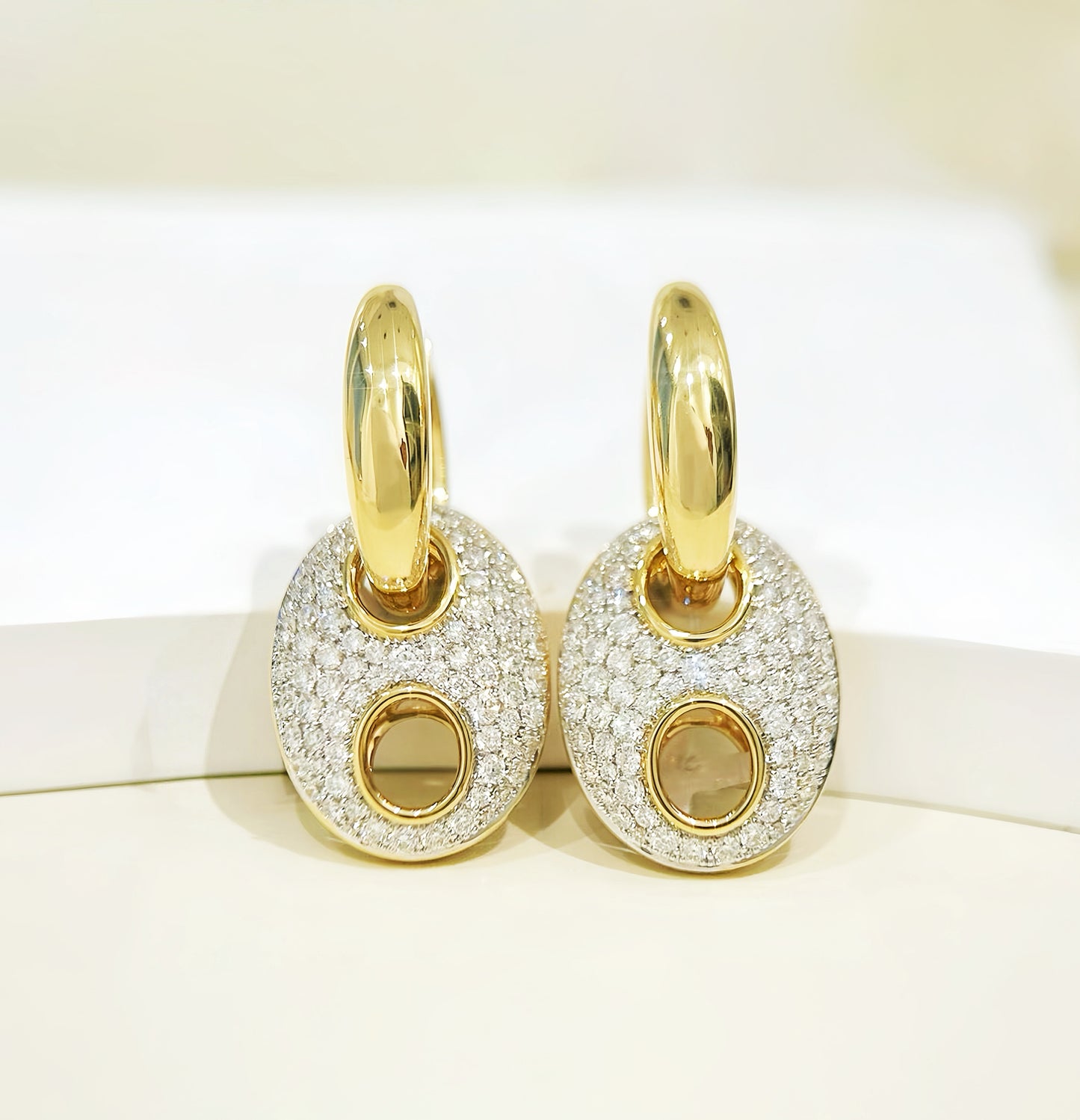 Vintage 18k Gold Diamond Earring (Item No. VT316)