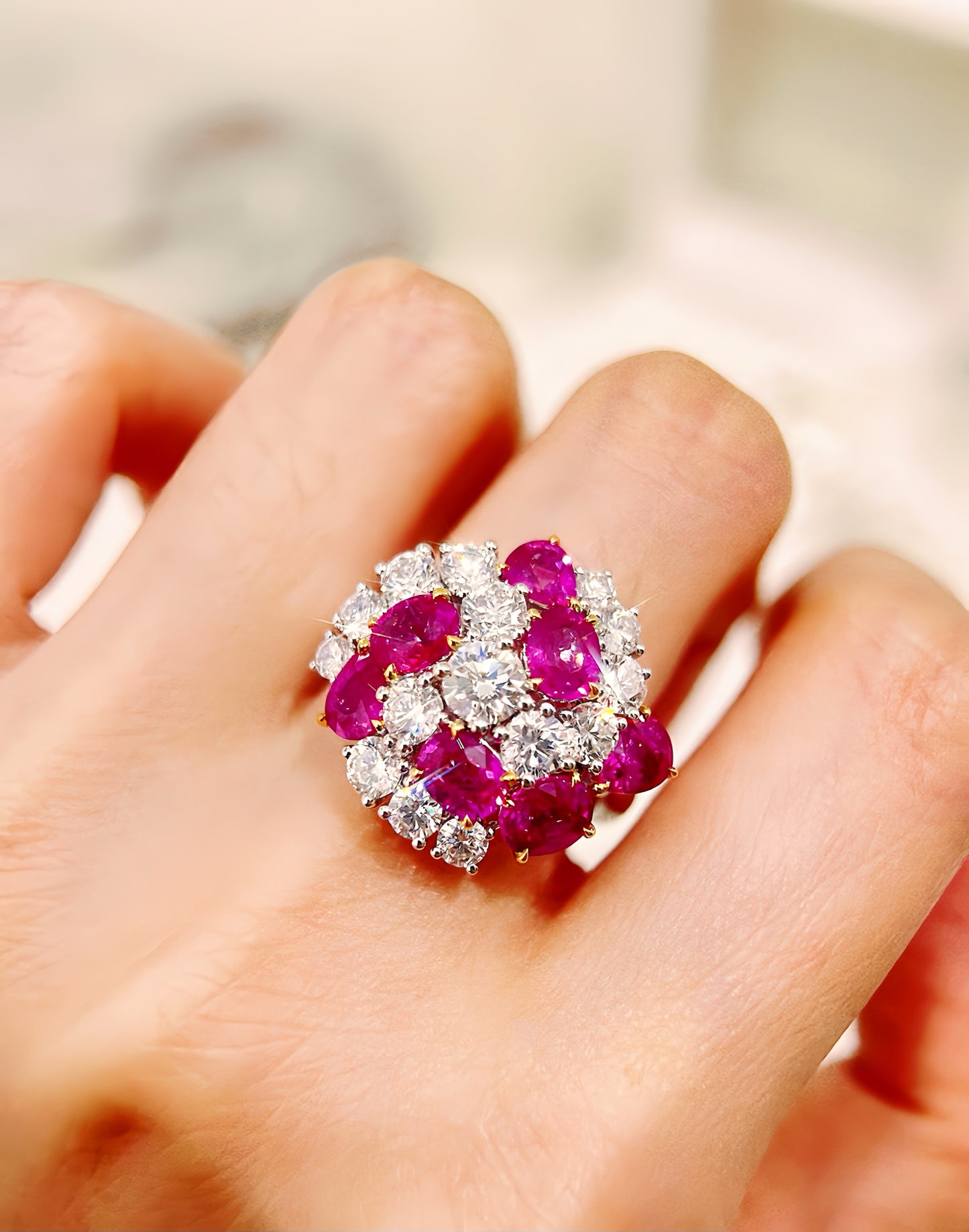 Vintage 18k Gold Diamond Ruby Ring (Item No. VT 285)