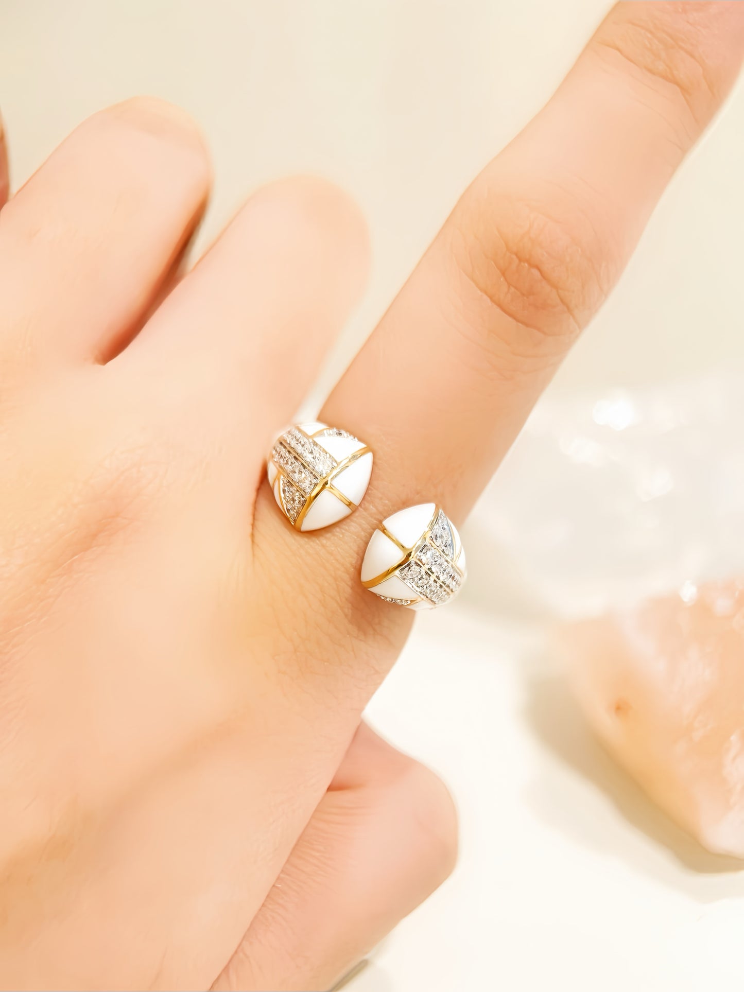 Enamel Vintage 18k Gold Diamond Ring (Item No. VT301)