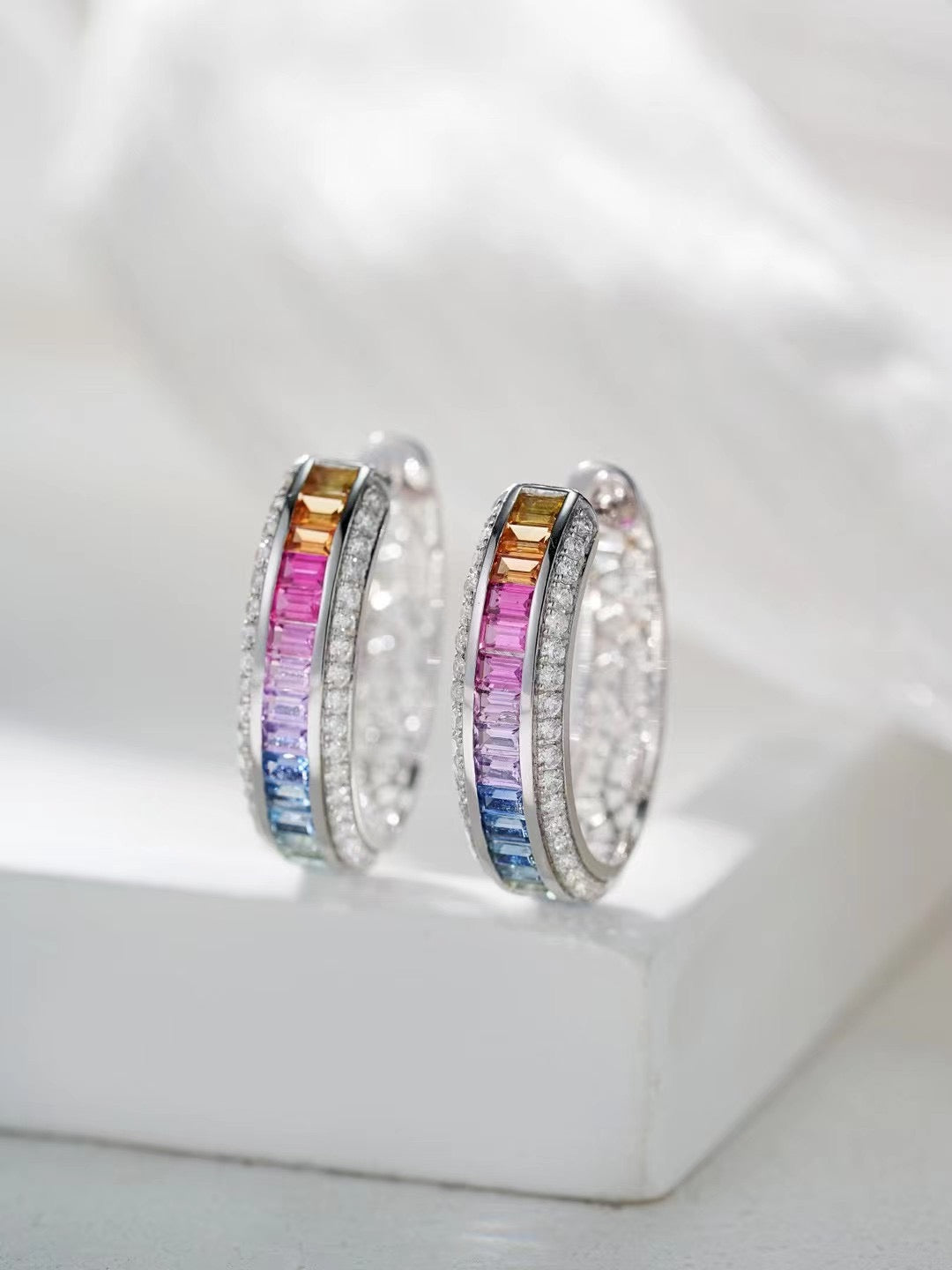 Rainbow Sapphire 18k Gold Earring (Item No. SA052）