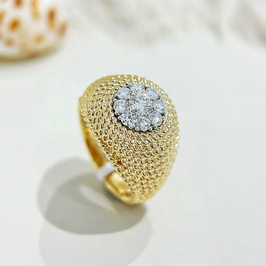 Vintage 18k Gold Diamond Ring (Item No. VT478）