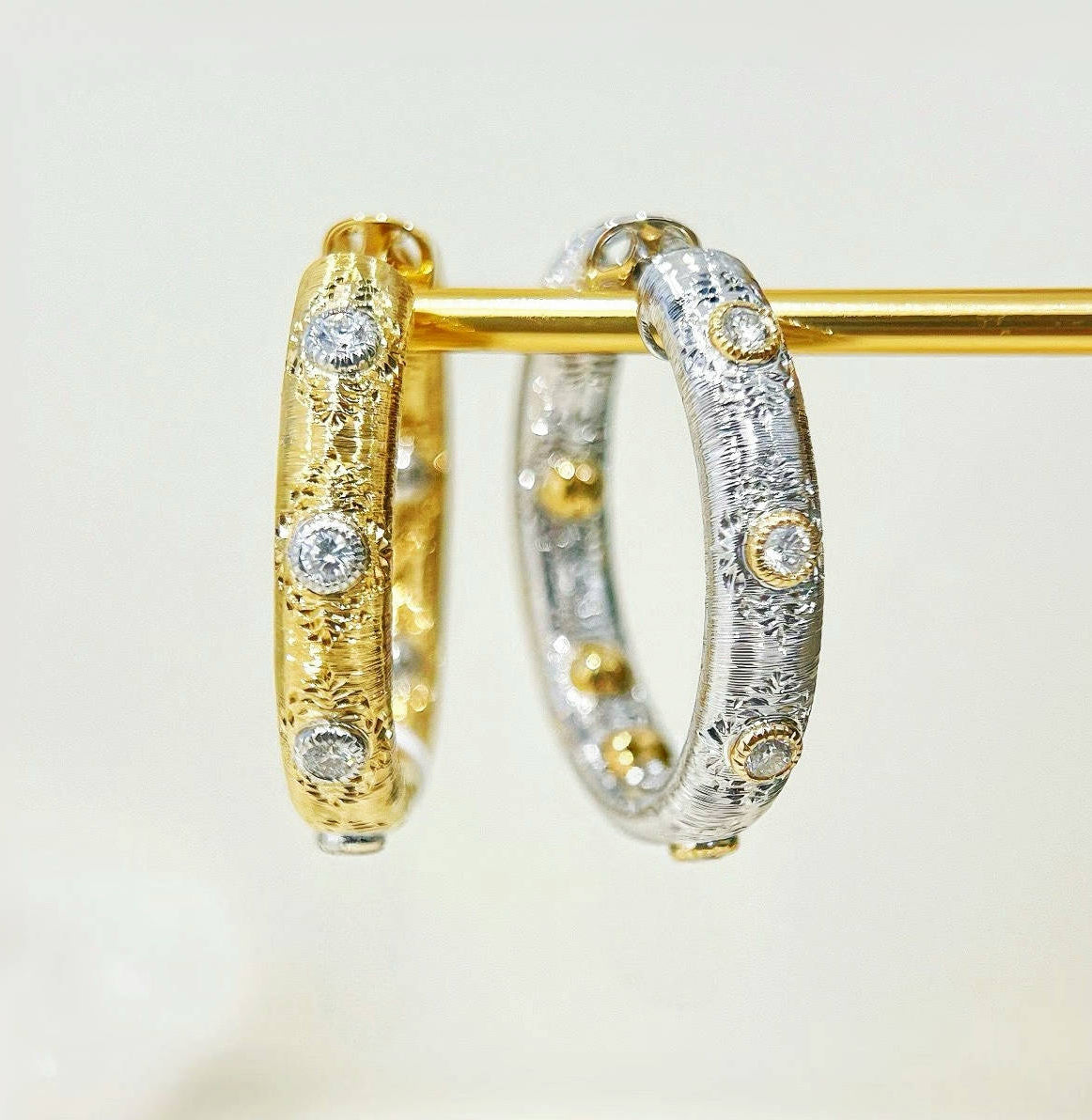 Vintage 18k Gold Diamond Earring (Item No. VT361)