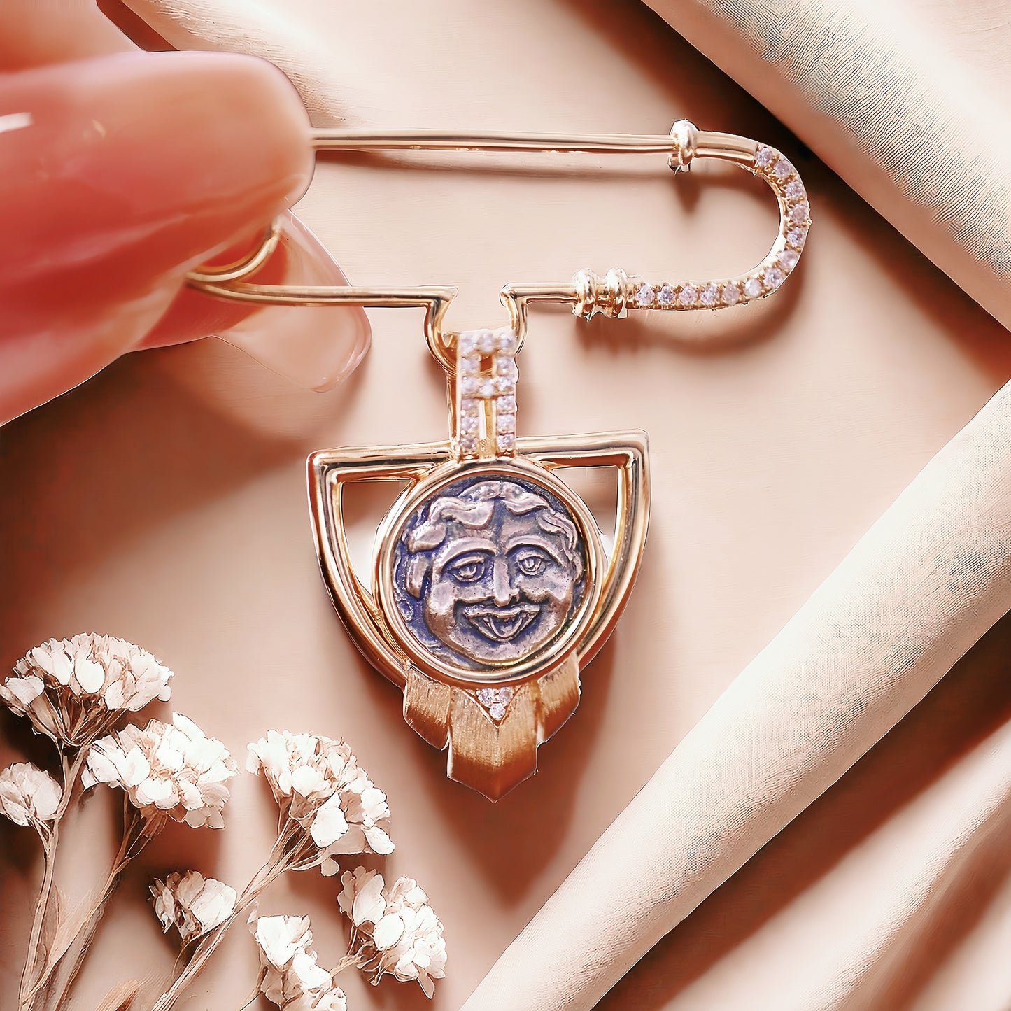 Medusa Ancient Greek Coin Medallion 18K Gold Pendant (Item No. COIN039）