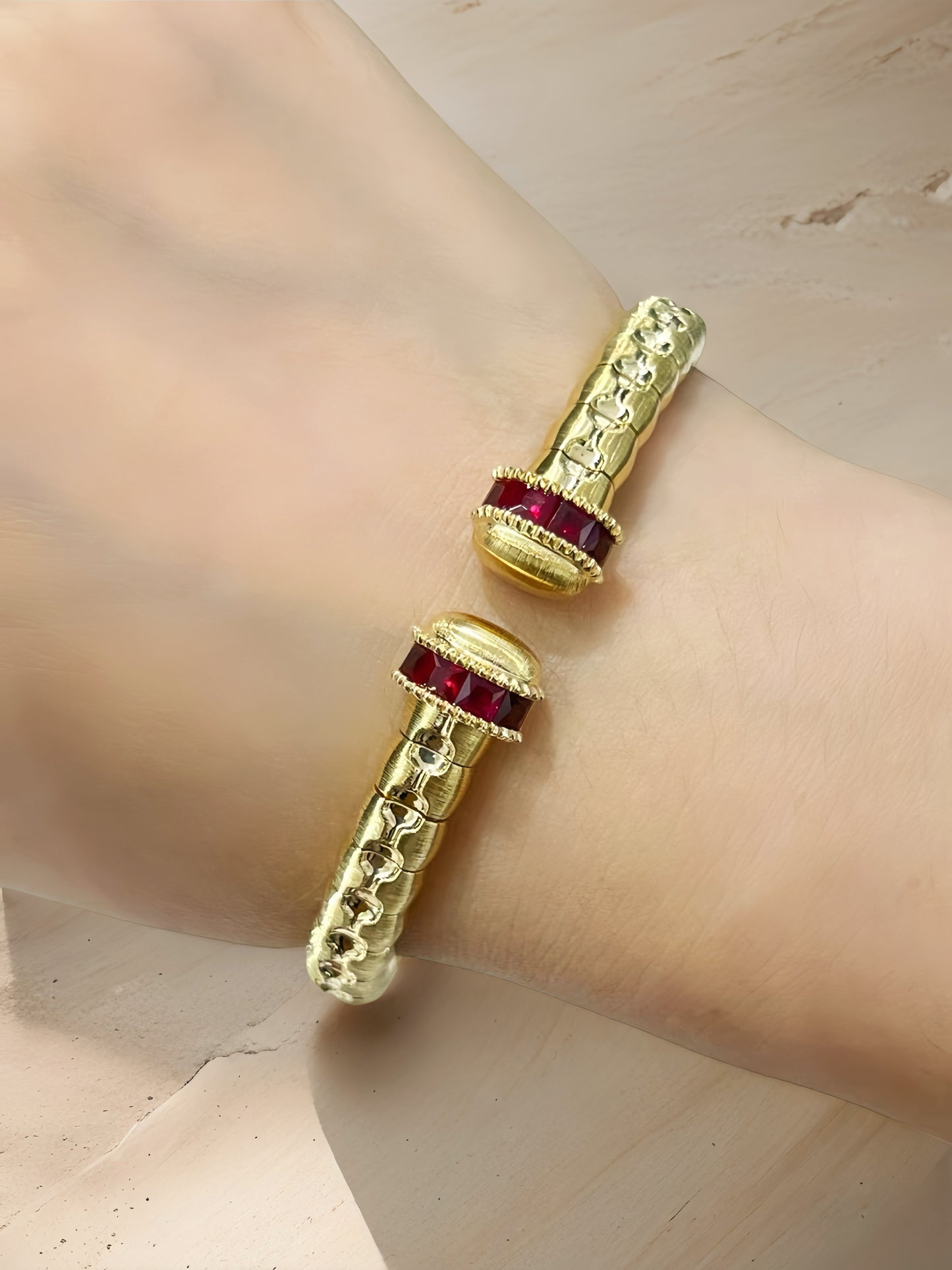 Vintage 18k Gold Diamond Bracelet (Item No. VT235）