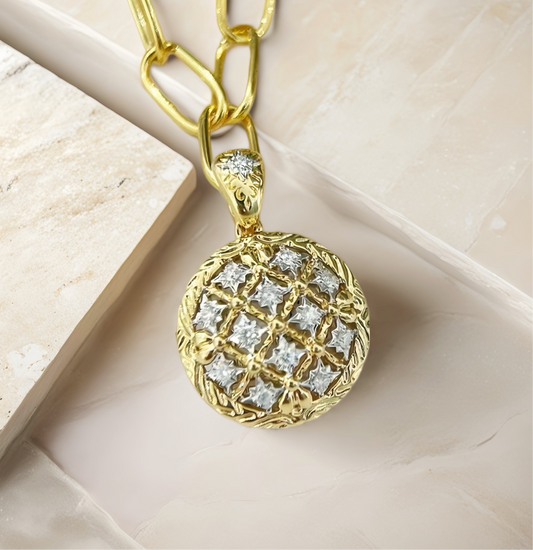 18k Gold Diamond Pendant (Item No. VT238）