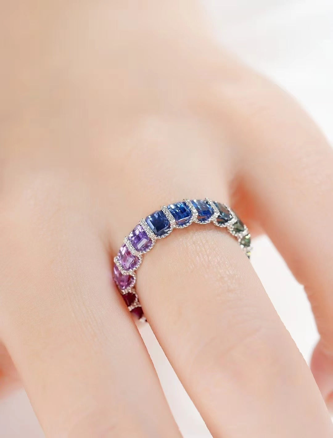 Rainbow Sapphire 18k Gold Ring (Item No. SA070）