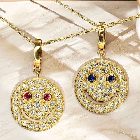 Smile 18k Gold Diamond Pendant (Item No. VT199）