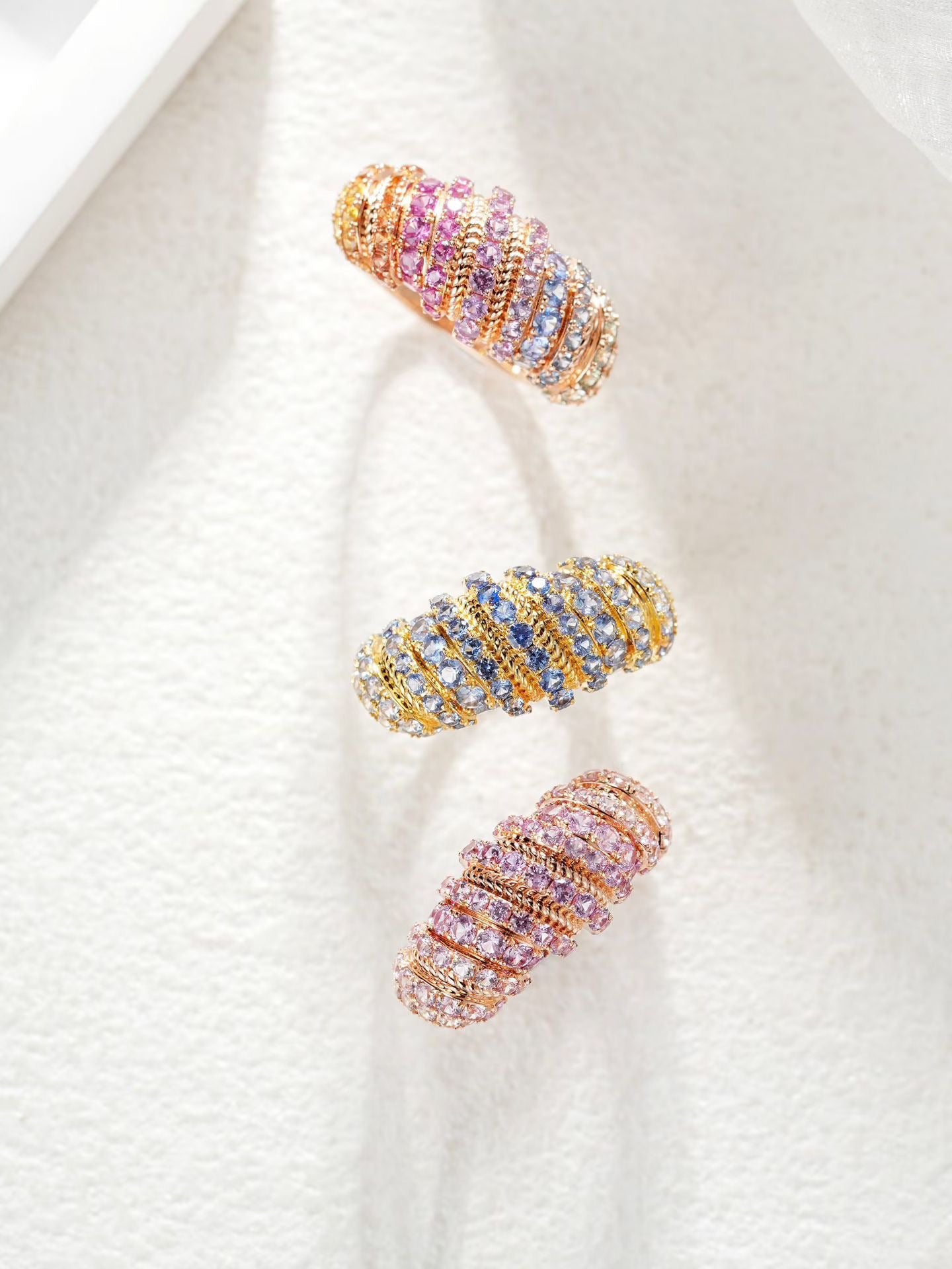 Croissant Rainbow Sapphire 18k Gold Ring (Item No. SA141）