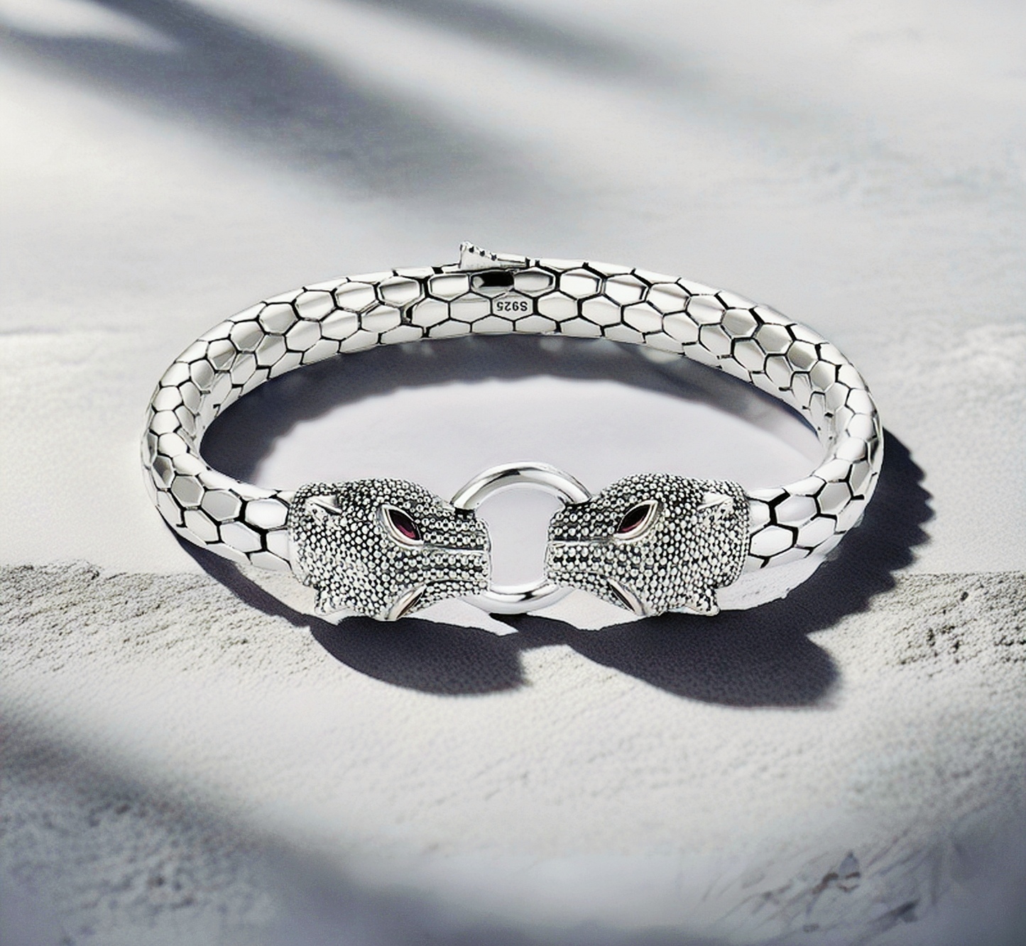 Panther Fashion Silver Bracelet (Item No. B0691）