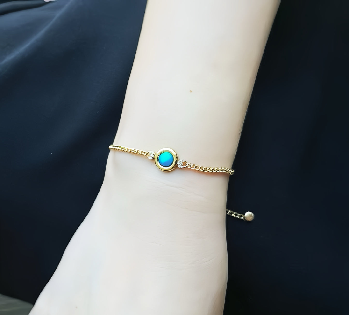 Athena 18k Gold Diamond Crystal Opal Bracelet (Item No. VT125）