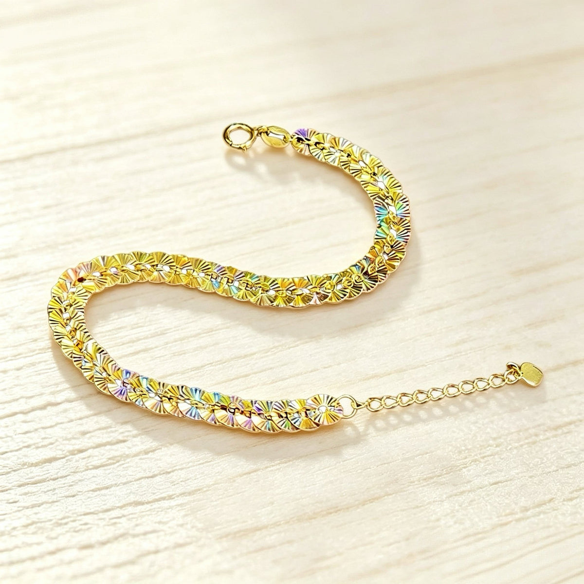 Laser Iridescent 18K Gold Bracelet (Item No. SJB017）