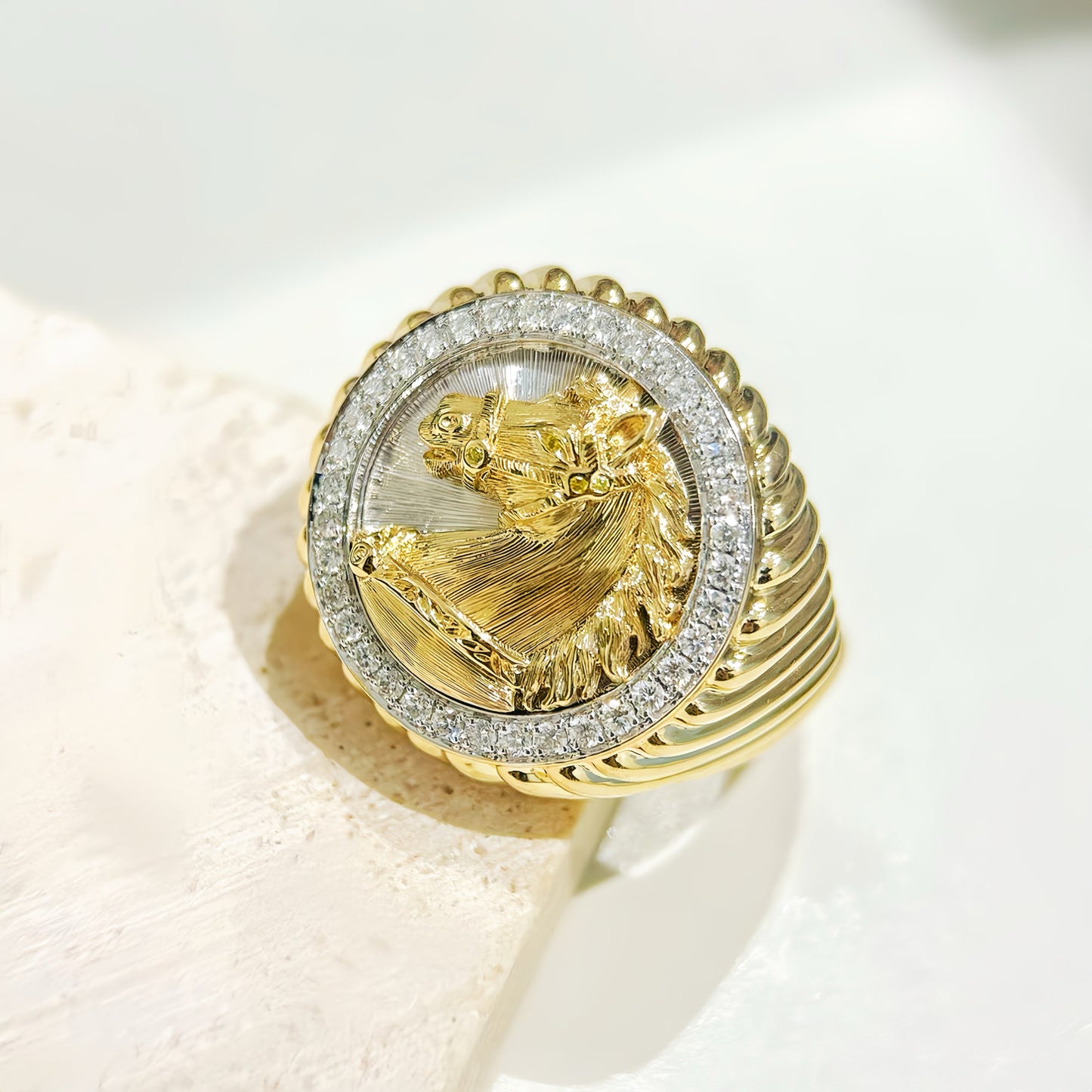 Horse 18k Gold Diamond Ring (Item No. VT364）