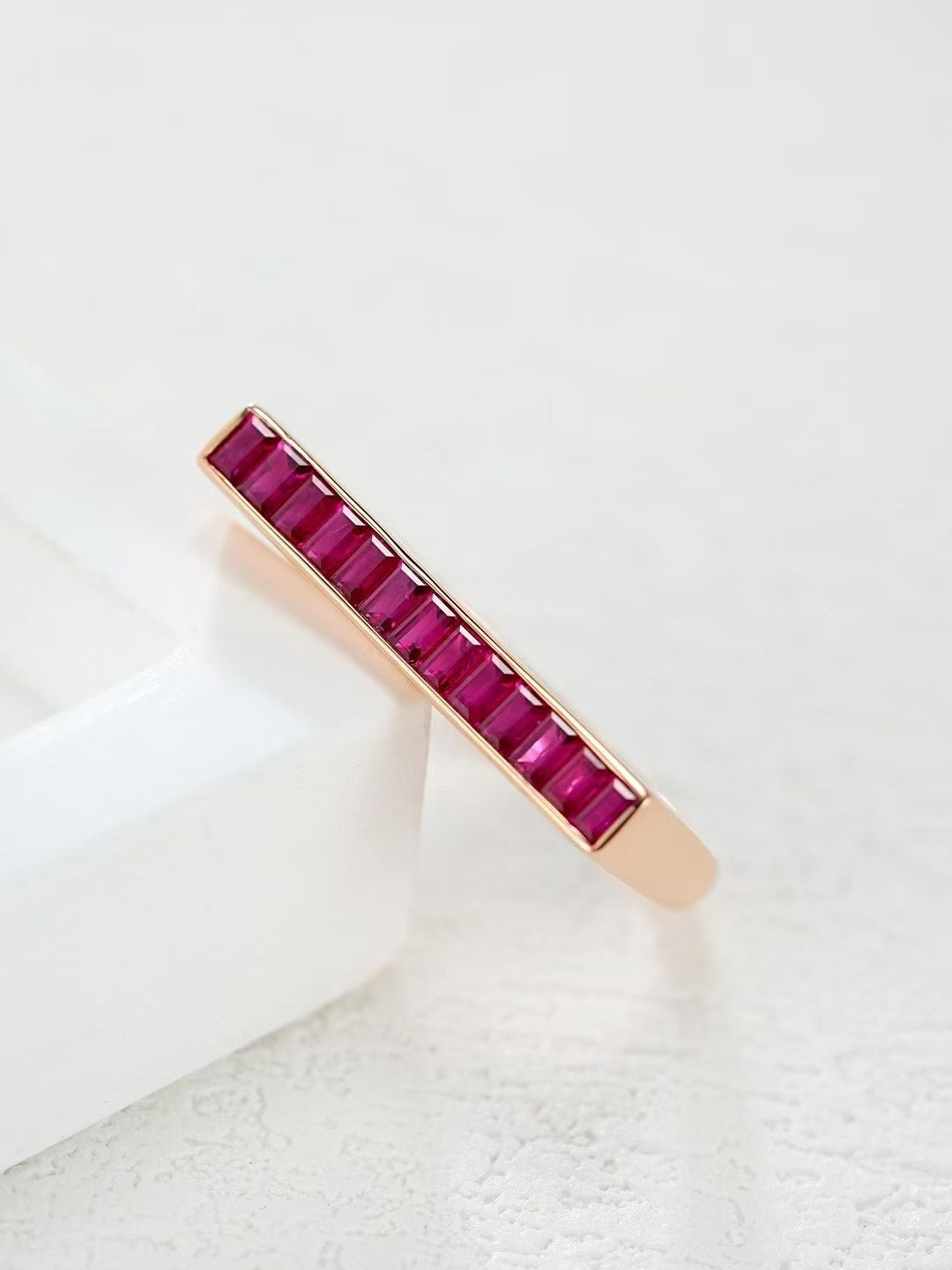 Ruby 18k Gold Ring (Item No. SA118）