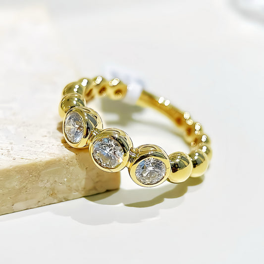 Contemporary 18k Gold Diamond Ring (Item No. VT412）