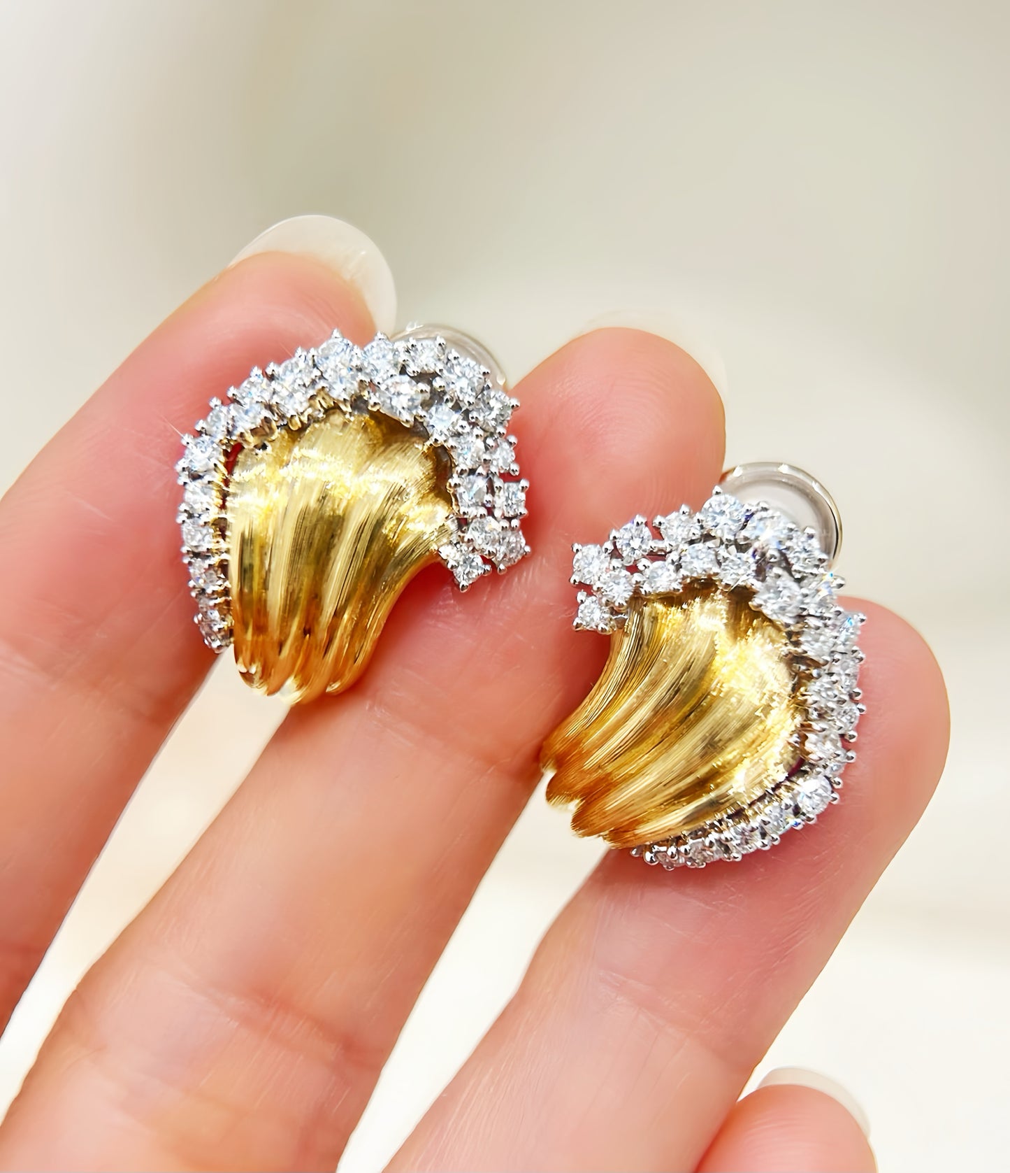 Vintage 18k Gold Diamond Earring (Item No. VT369）