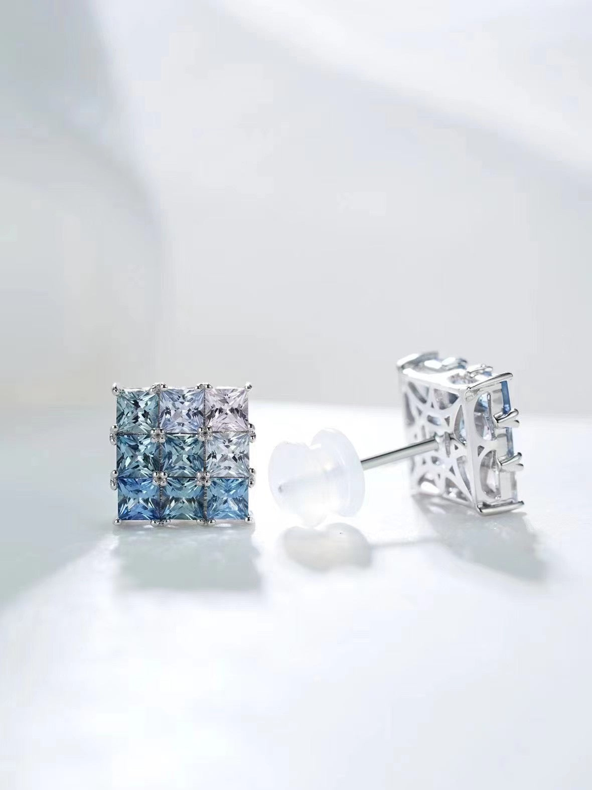 Rainbow Sapphire 18k Gold Earring (Item No. SA101）