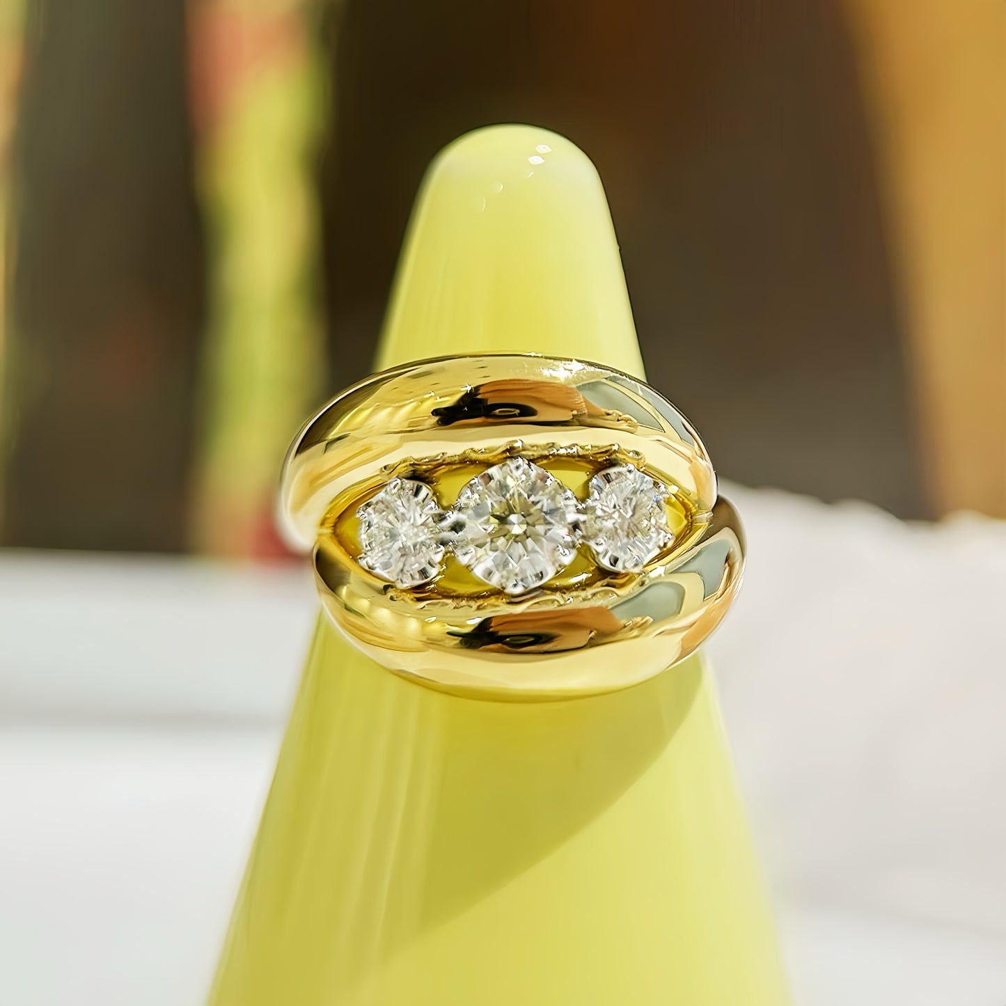 Vintage 18k Gold Diamond Ring (Item No. VT404）
