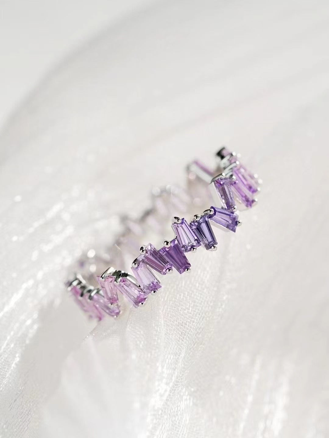 T Square Cut Rainbow Sapphire 18k Gold Ring (Item No. SA019）