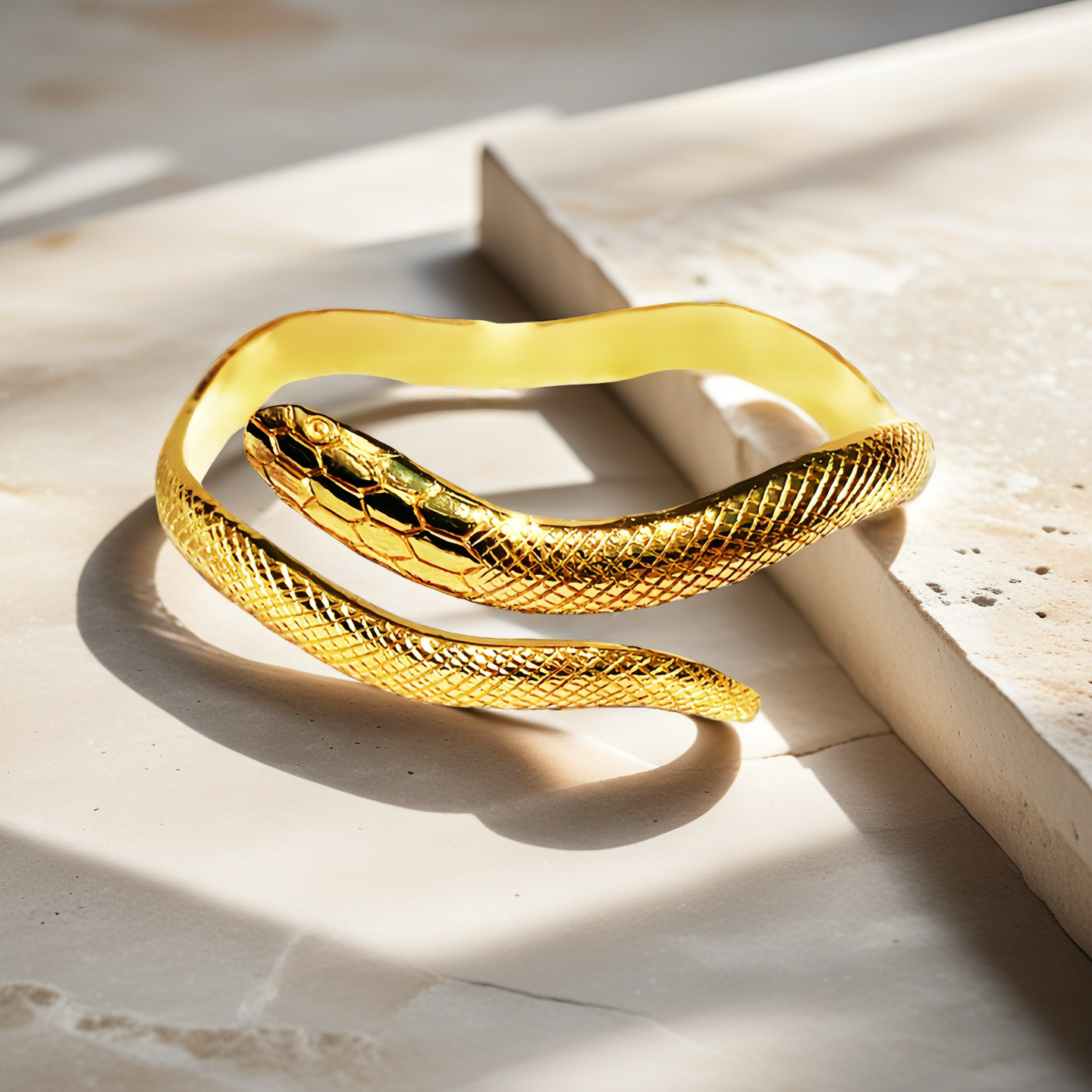 Ouroboro 24K Gold Bangle (Item No. GB0025）