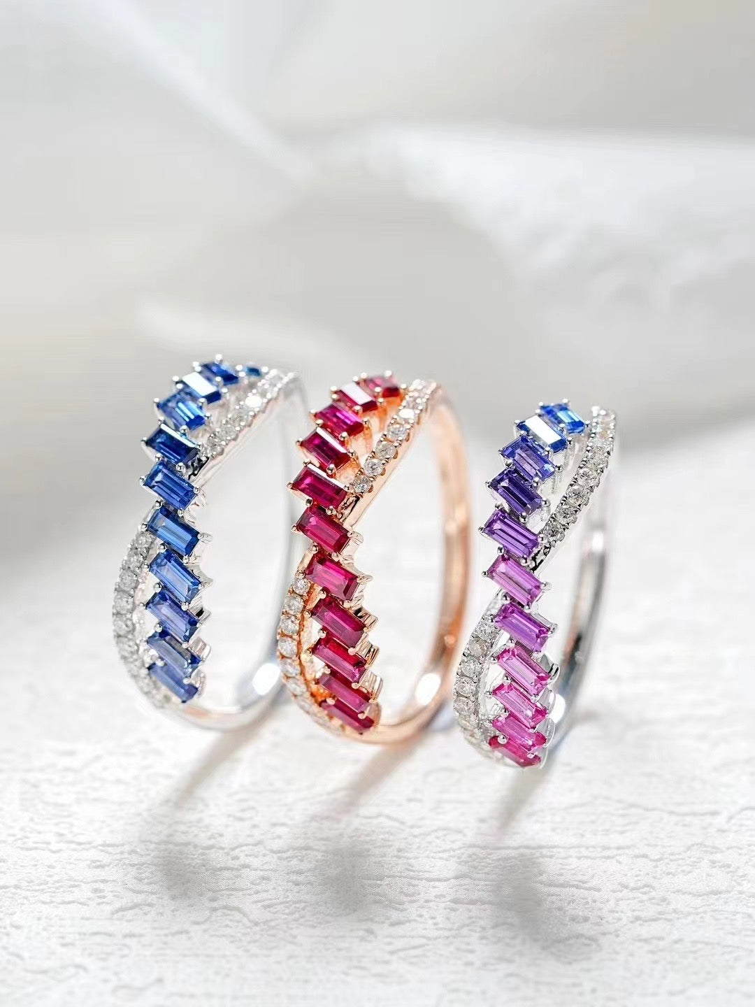 Rainbow Sapphire 18k Gold Ring (Item No. SA031）