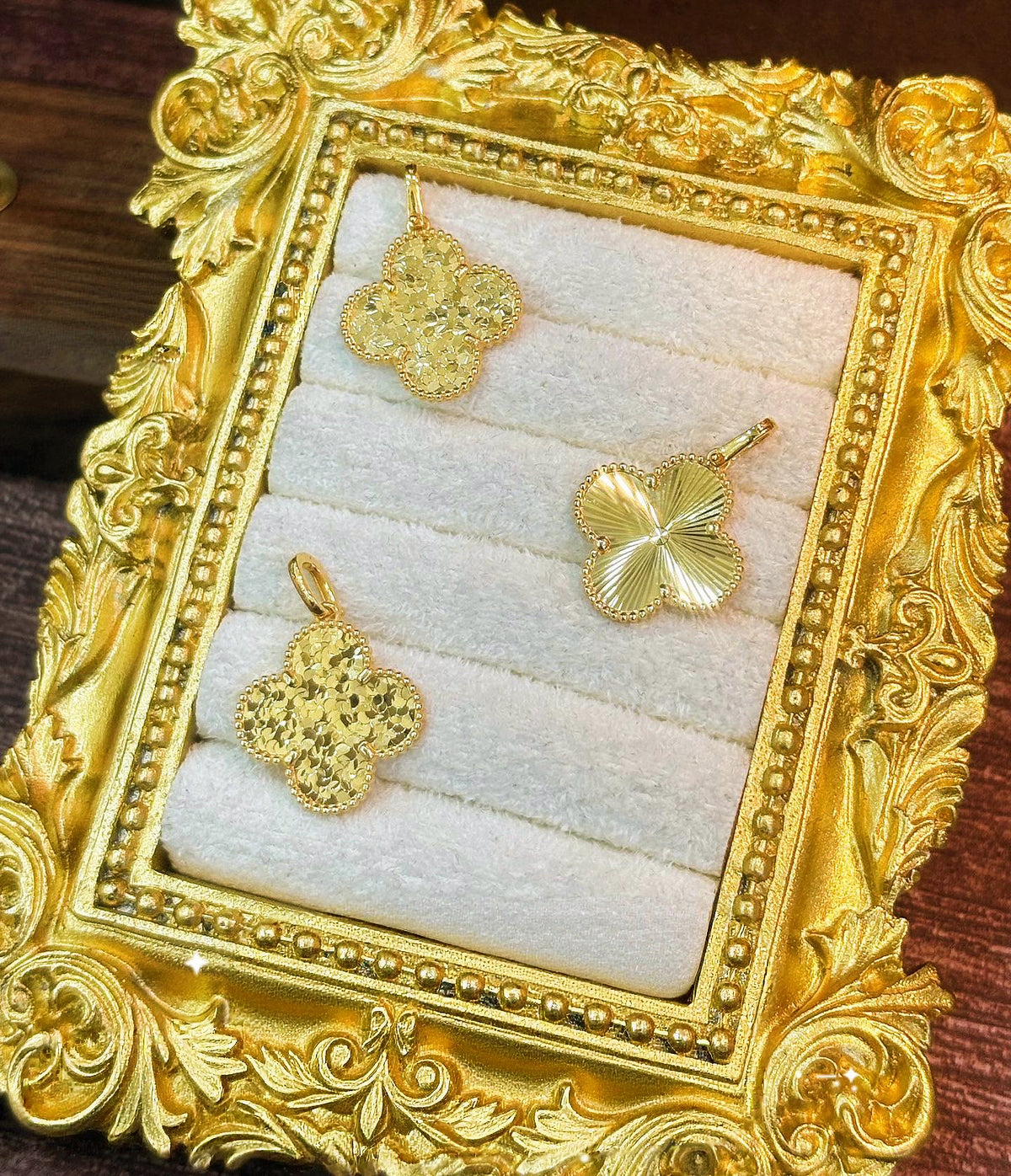 18k Gold Pendant (Item No. SJP003）