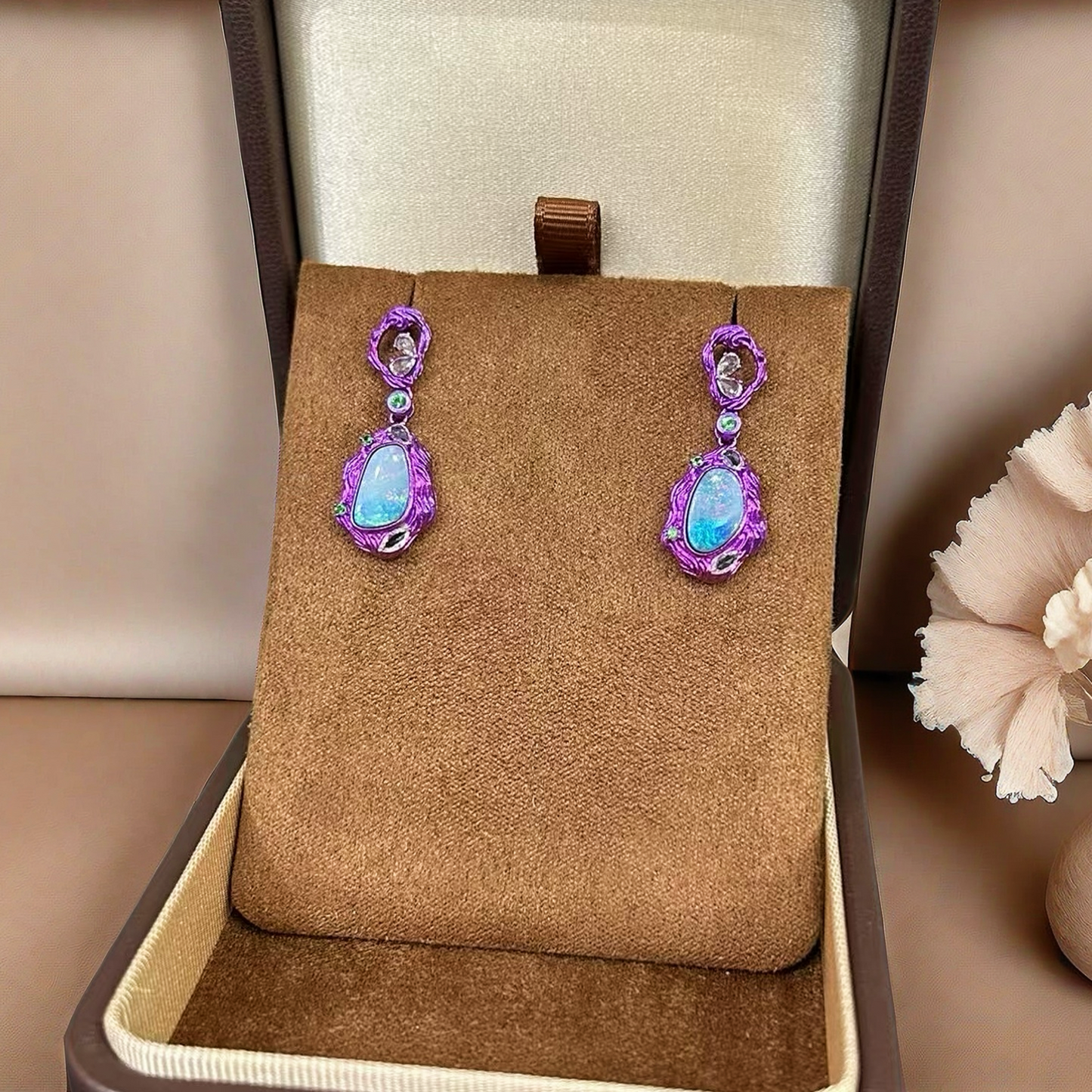 Anodized Titanium Purple Opal Earring (Item No. TA002）