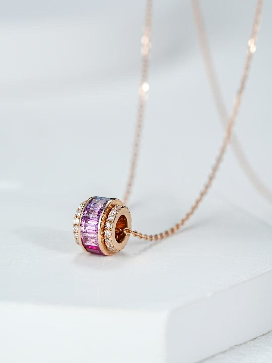 Rainbow Sapphire 18k Gold Pendant (Item No. SA123）