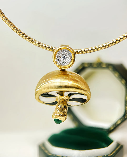 Mushroom Vintage 18k Gold Diamond Pendant (Item No. VT367）