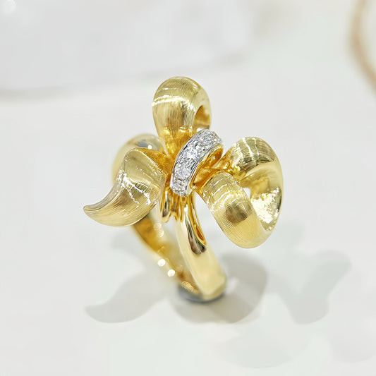 Butterfly 18k Gold Diamond Ring (Item No. VT331)