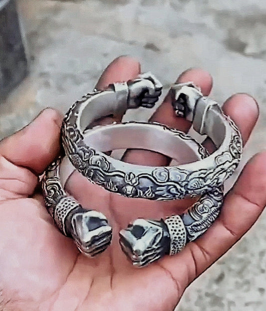 Power Fist Dragon Silver Bangle (Item No. B0187)