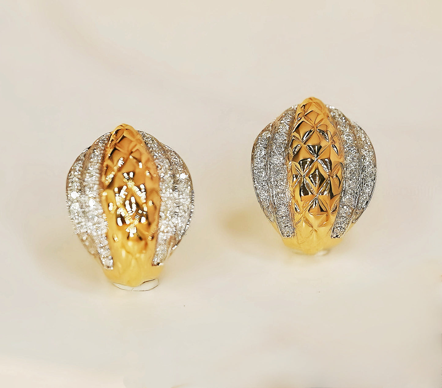 Vintage 18k Gold Diamond Earring (Item No. VT072）