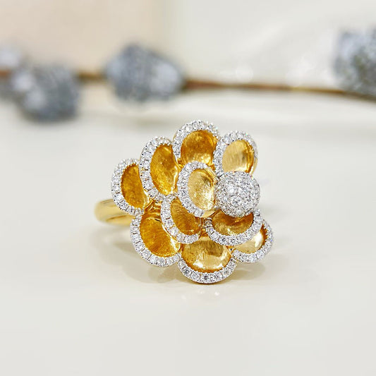 Vintage 18k Gold Diamond Ring (Item No. VT477）