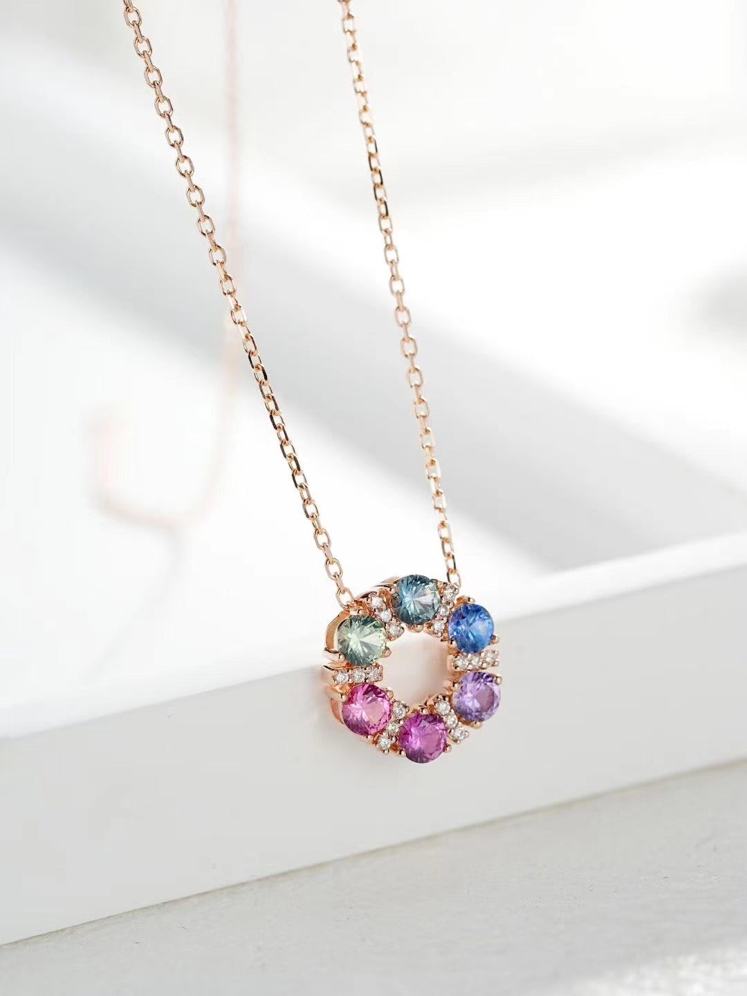 Rainbow Sapphire 18K Gold Pendant (Item No. SA014）