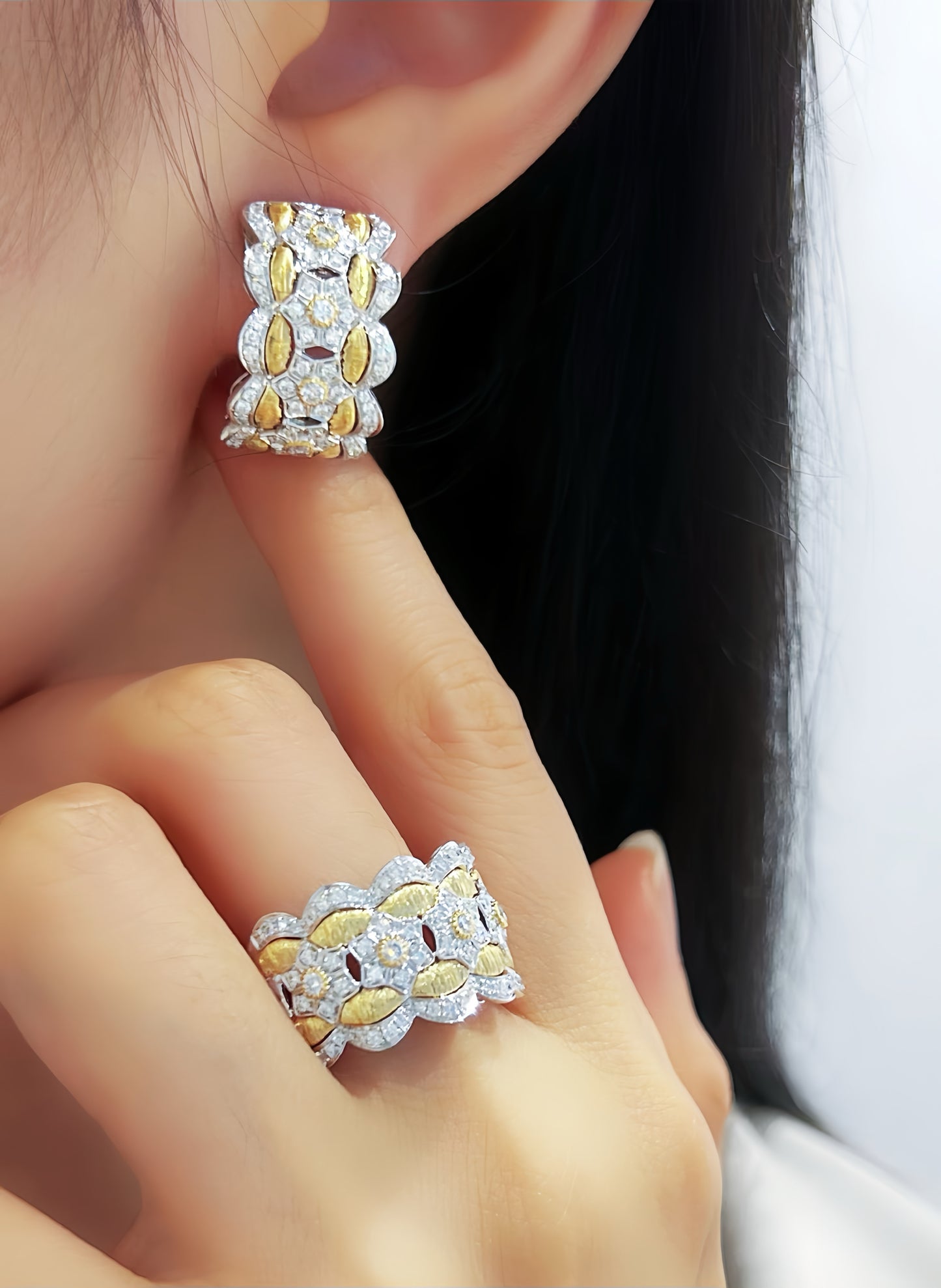 Vintage 18k Gold Diamond Earring (Item No. VT398）