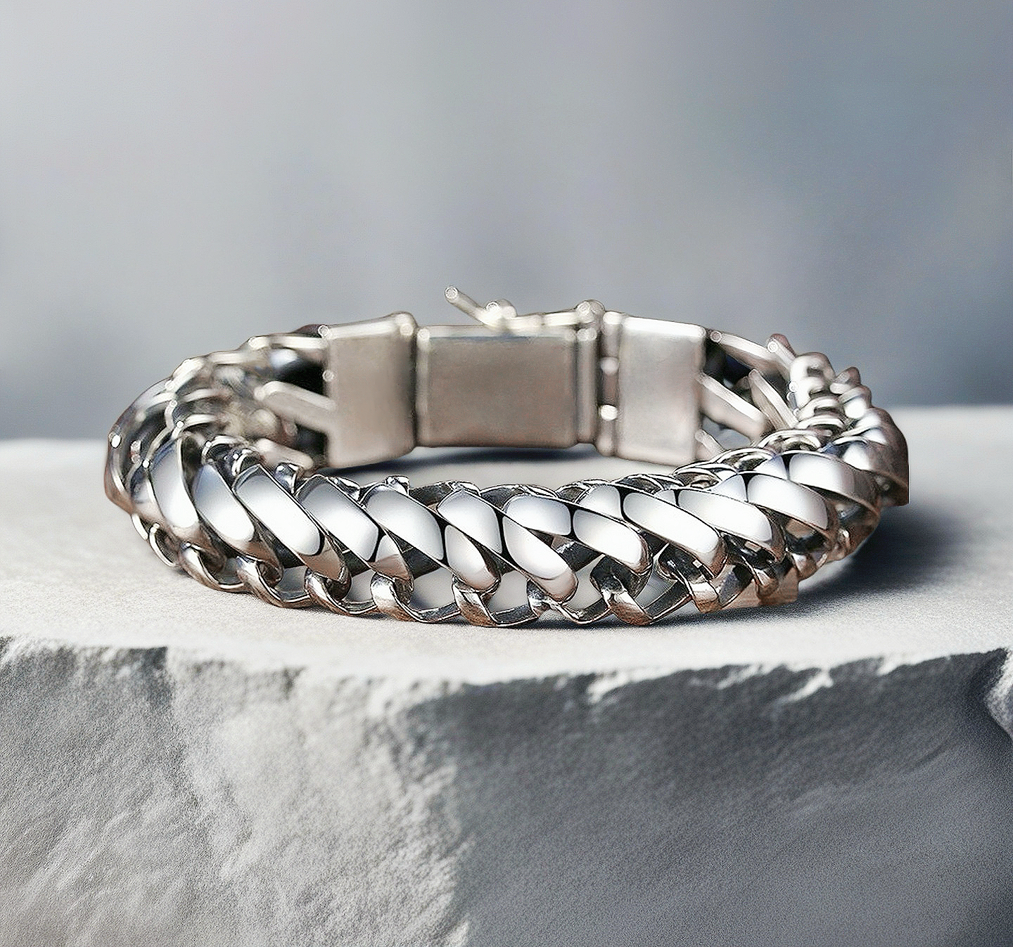 Fashion Silver Bracelet (Item No. B0695）