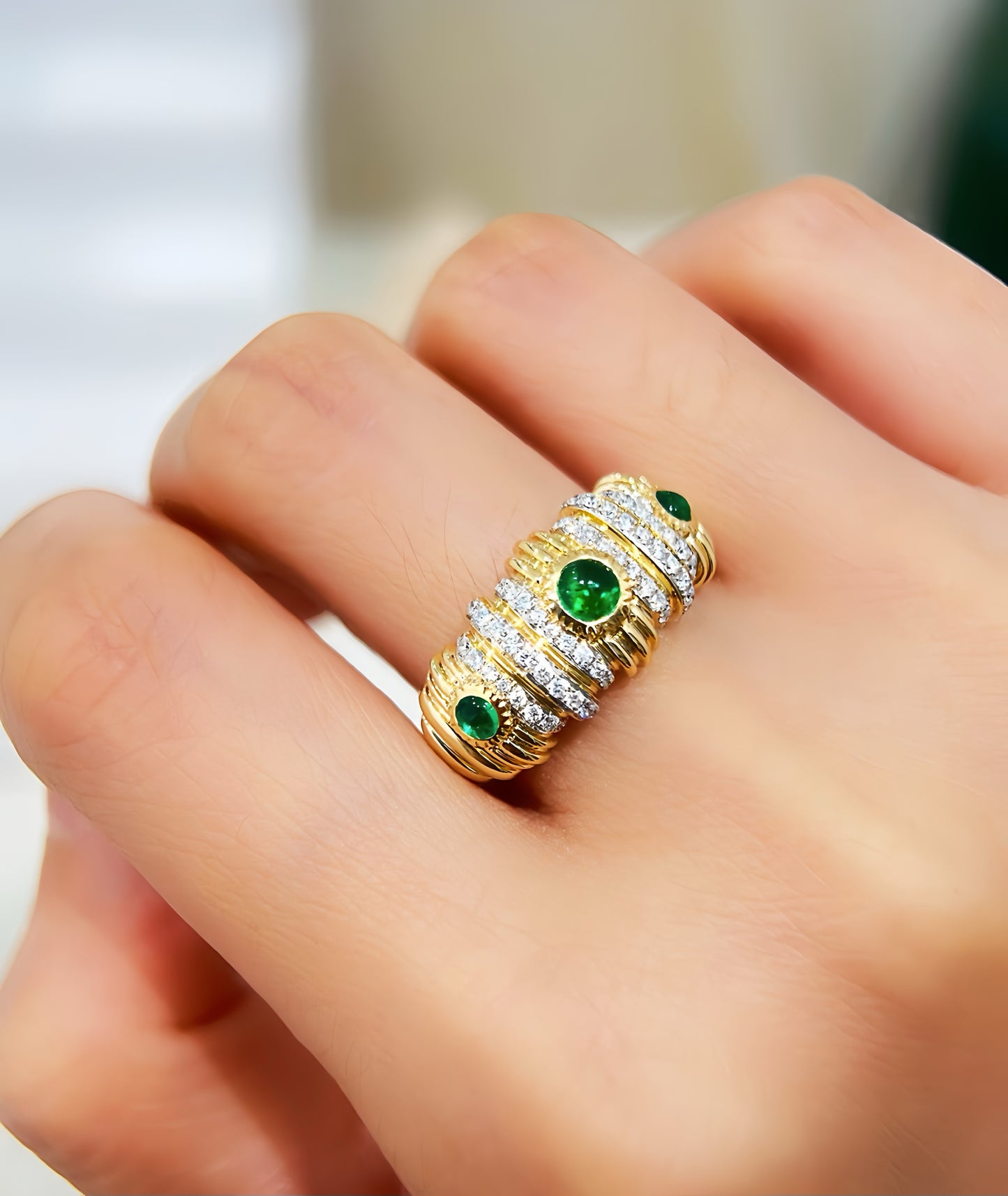 Vintage 18k Gold Diamond Emerald Ring (Item No. VT394）