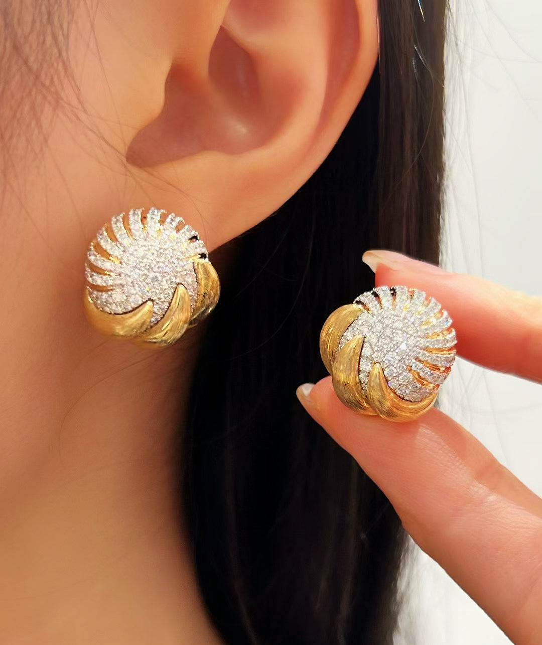 Vintage 18k Gold Diamond Earring (Item No. VT013）