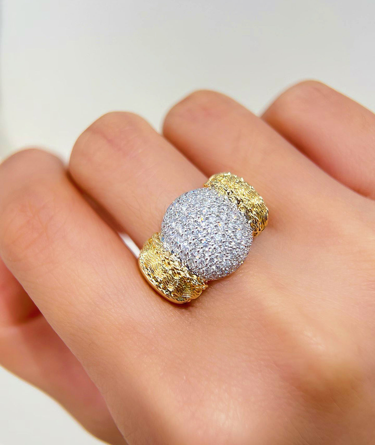 Vintage 18k Gold Diamond Ring (Item No. VT505）