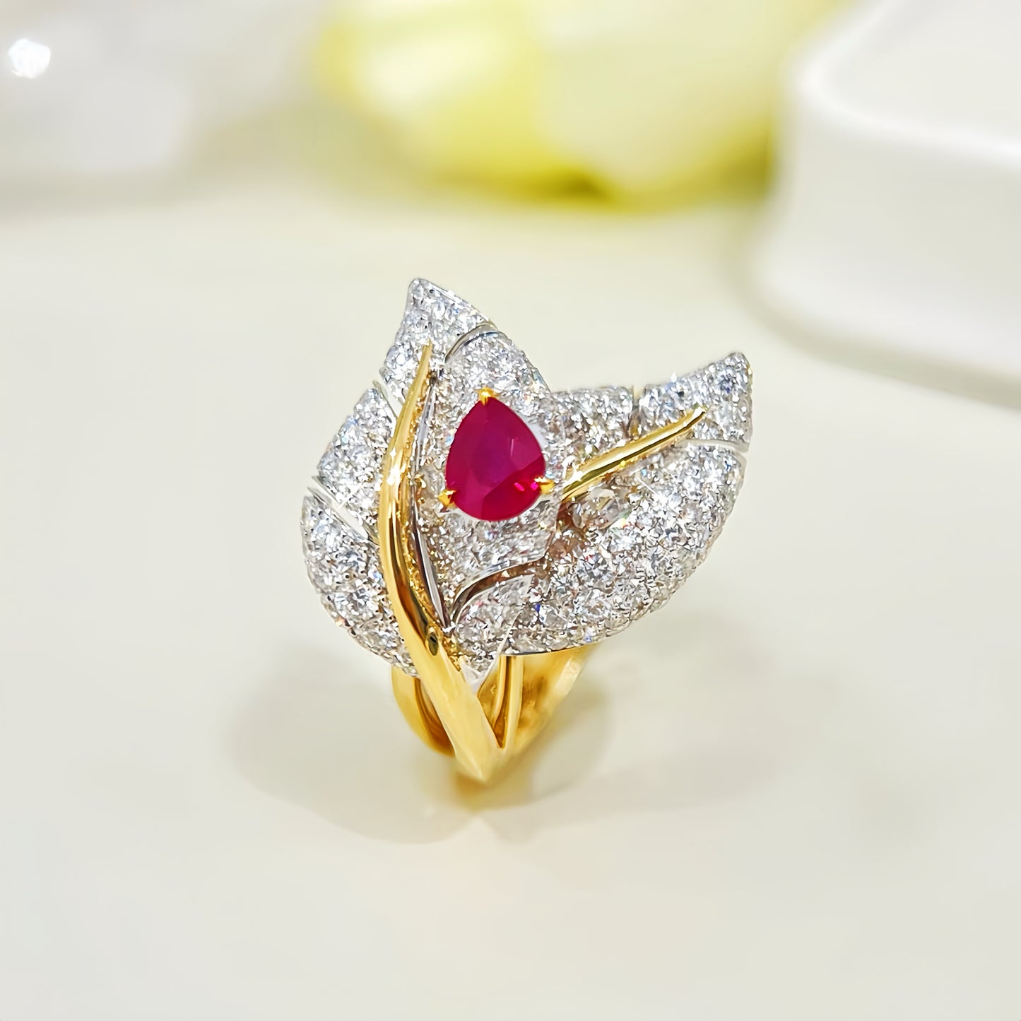 Vintage 18k Gold Diamond Ruby Ring (Item No. VT 275)