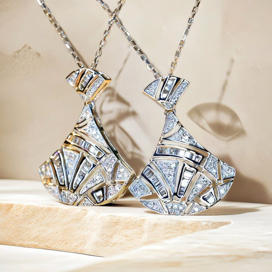 Vintage 18k Gold Diamond Pendant (Item No. VT174）