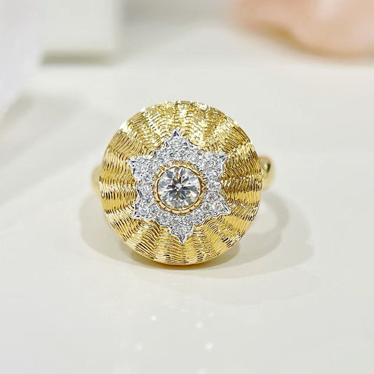 Vintage 18k Gold Diamond Ring (Item No. VT493）