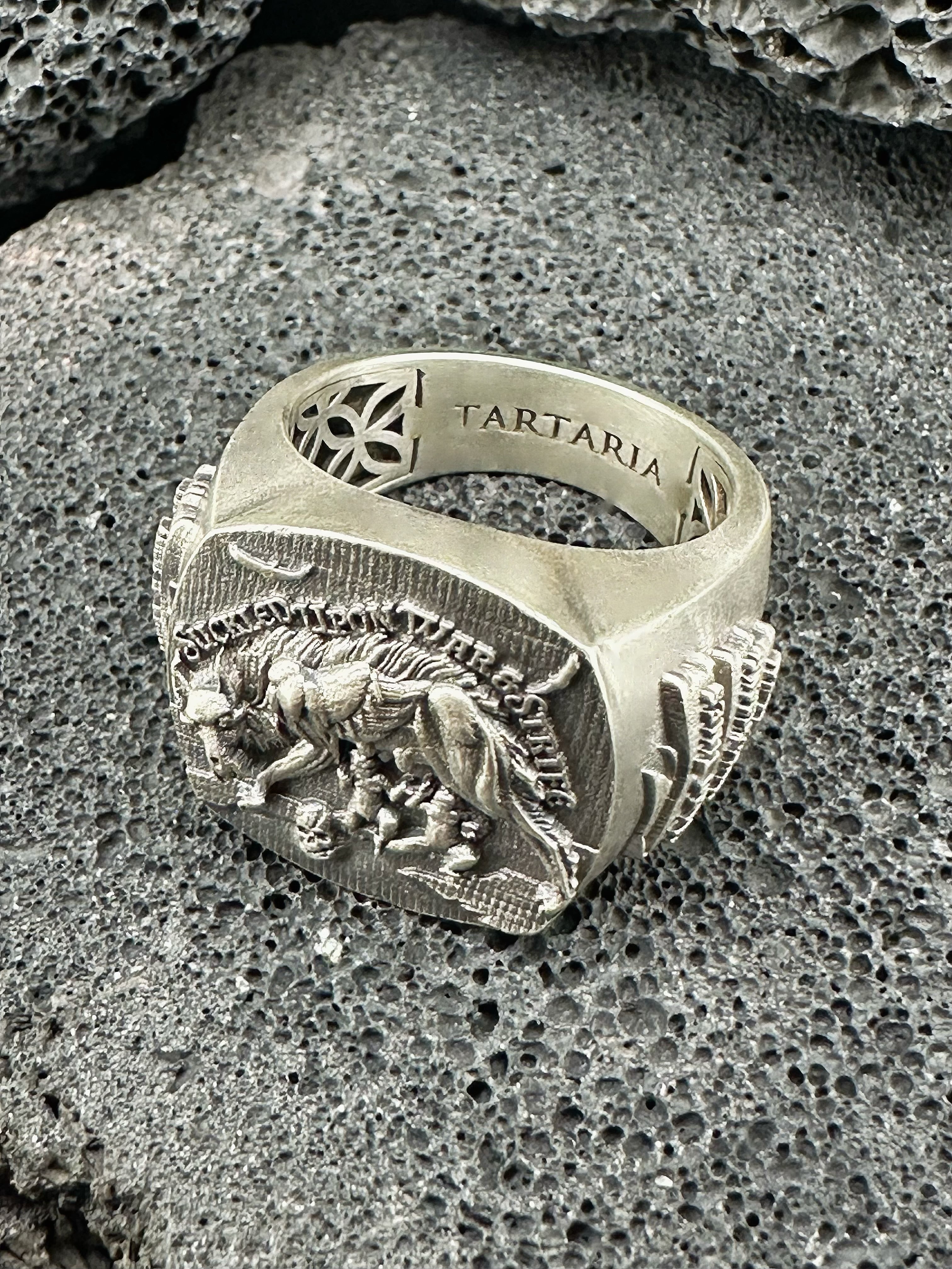 The Ring Of Romulus and Remus (Item No. KYR05)