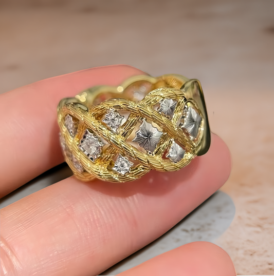 Vintage 18k Gold Diamond Ring (Item No. VT145）