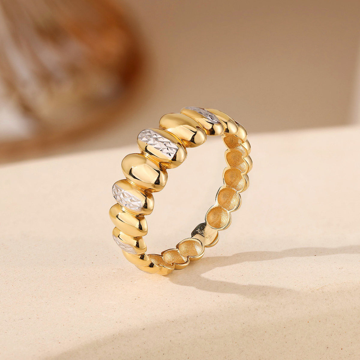 Fashion 18k Gold Ring (Item No. HFR021）
