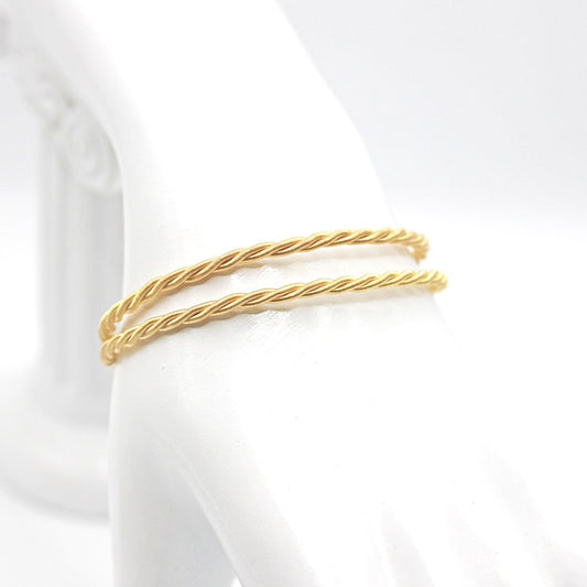 Twisted 18K Gold Bracelet (Item No. SR061CB)
