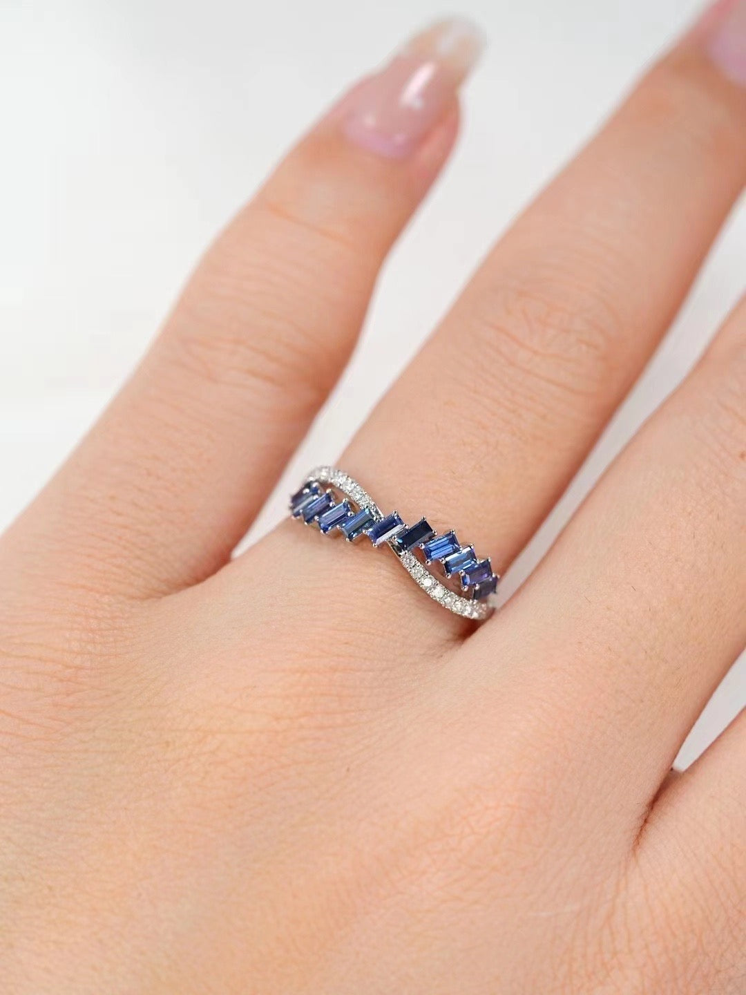 Rainbow Sapphire 18k Gold Ring (Item No. SA031）