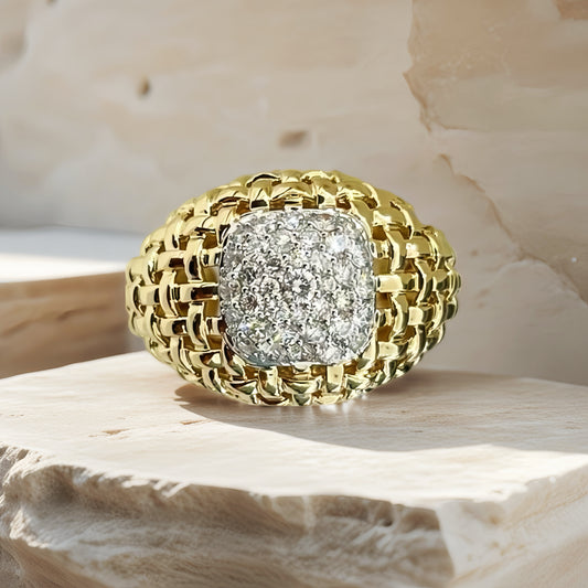 Weaving Hollow 18k Gold Diamond Ring (Item No. VT225）